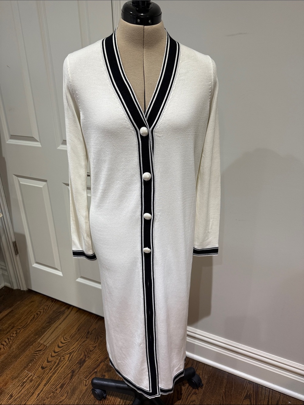 Lover & Friends Isabella Classic Ivory Long Cardigan with Black Trim S